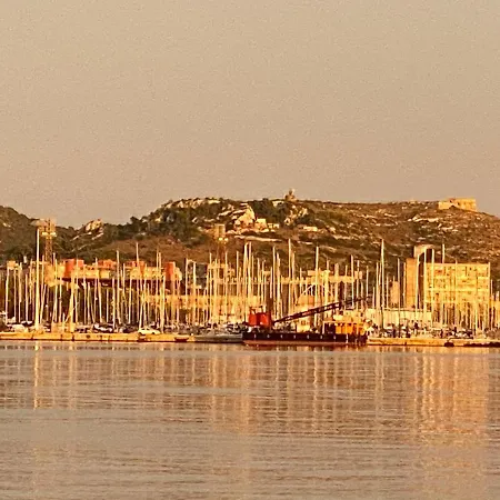 לינה וארוחת בוקר Marina Di Castello