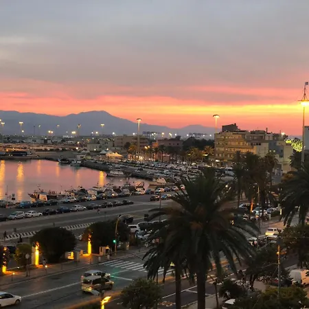 Marina Di Castello לינה וארוחת בוקר